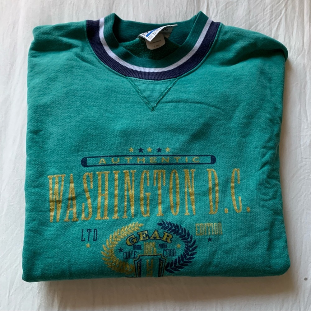 Vintage teal crew neck